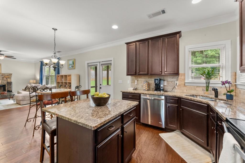 281 Shady Glen