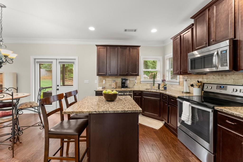 281 Shady Glen
