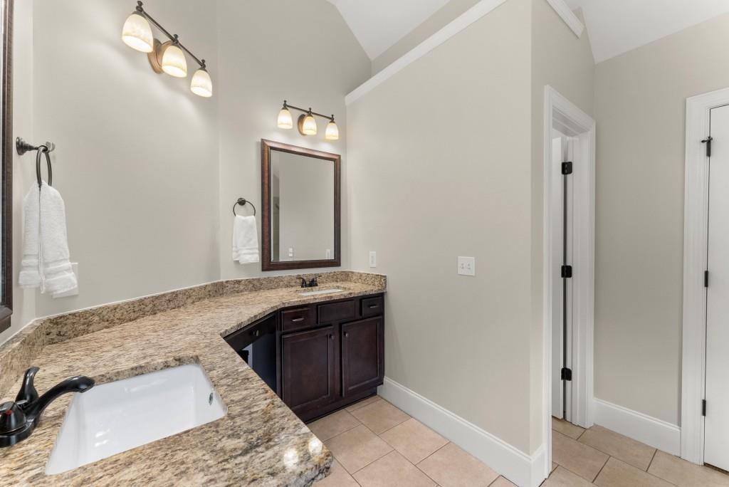 281 Shady Glen