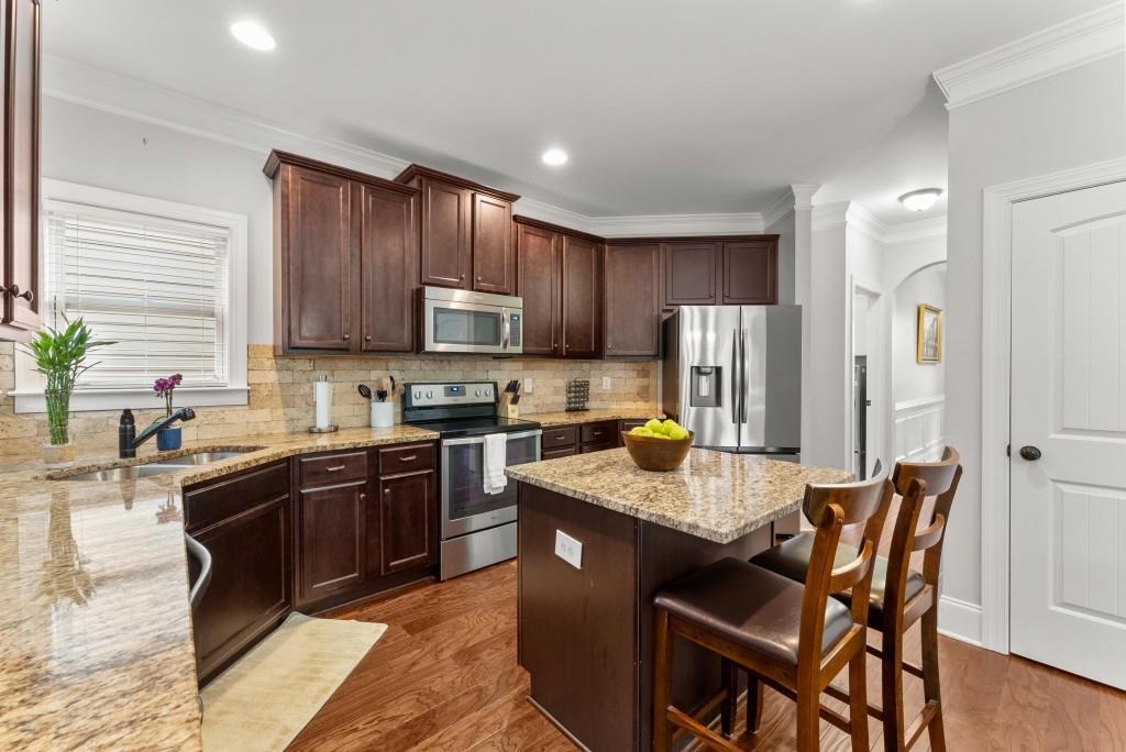 281 Shady Glen
