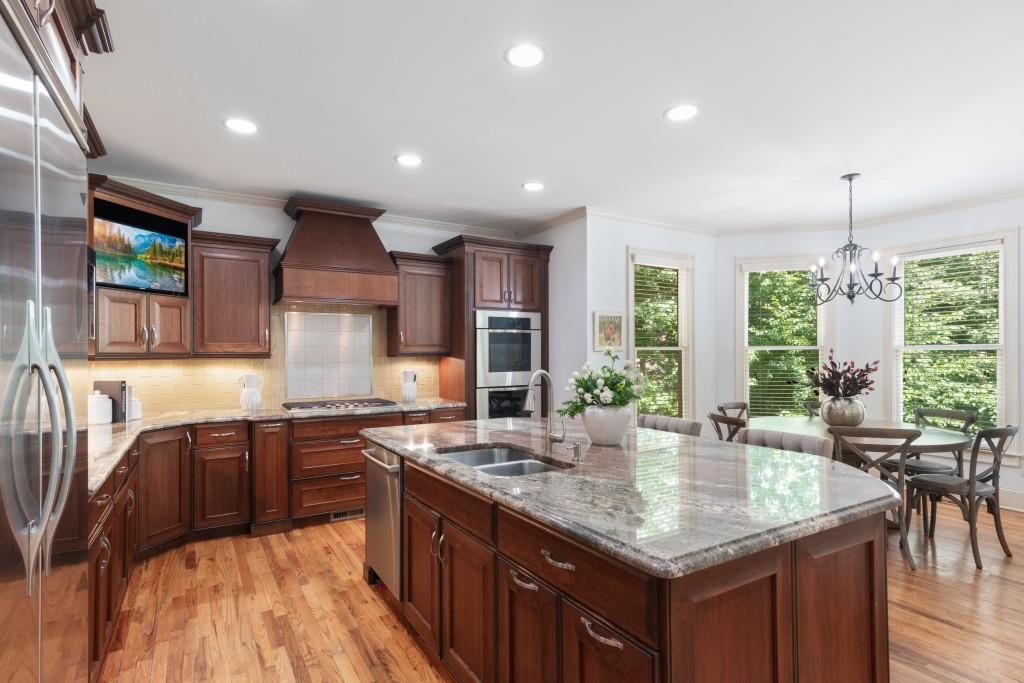 305 Breckenridge Court