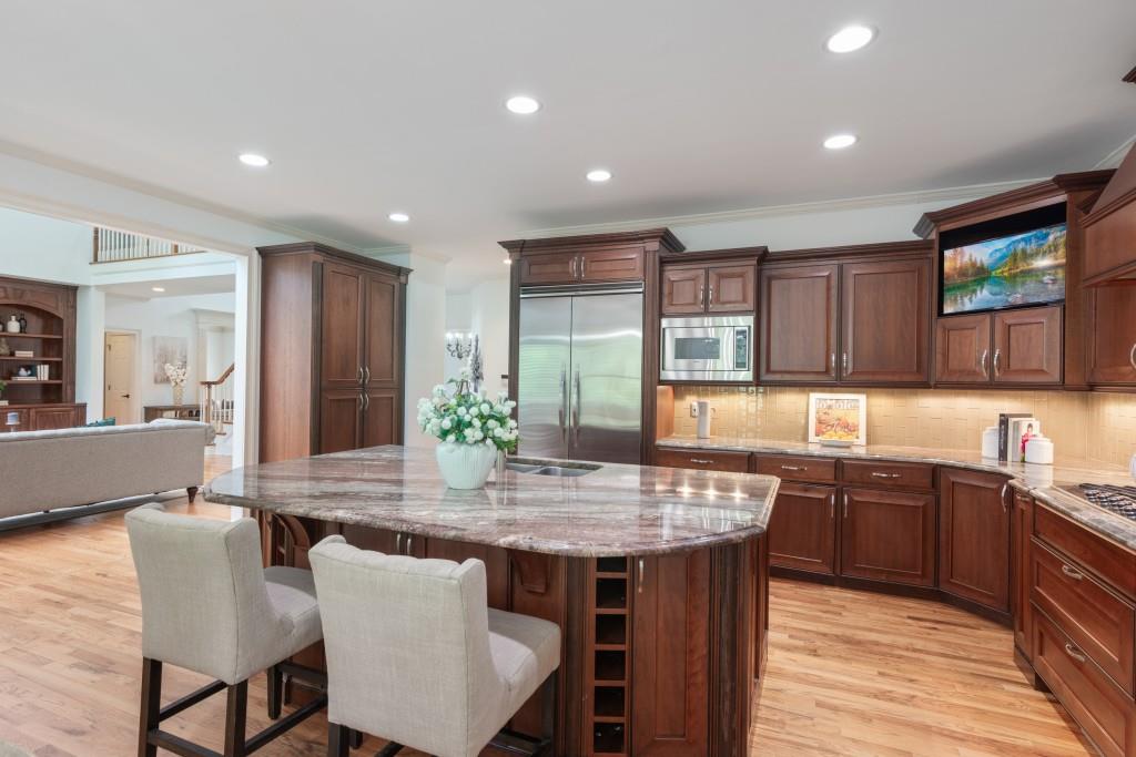 305 Breckenridge Court