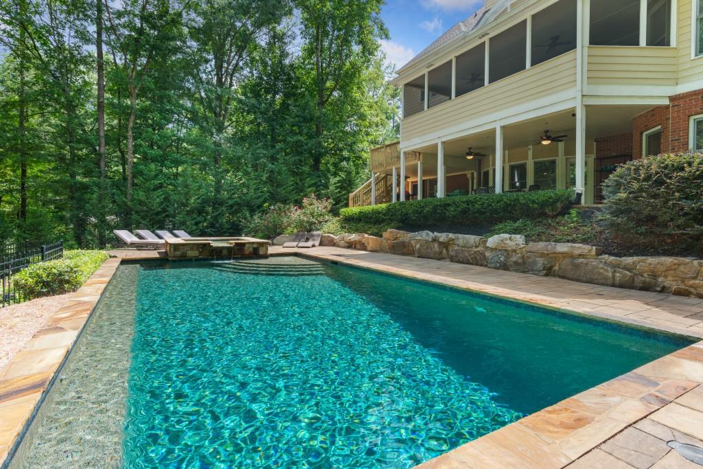 305 Breckenridge Court