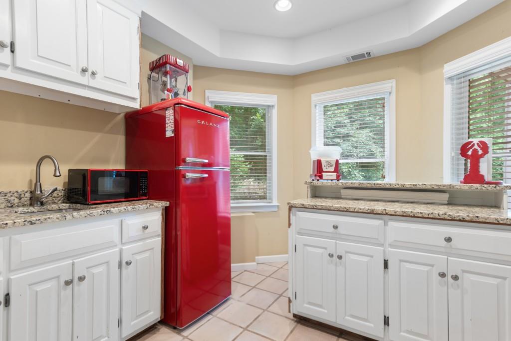 305 Breckenridge Court
