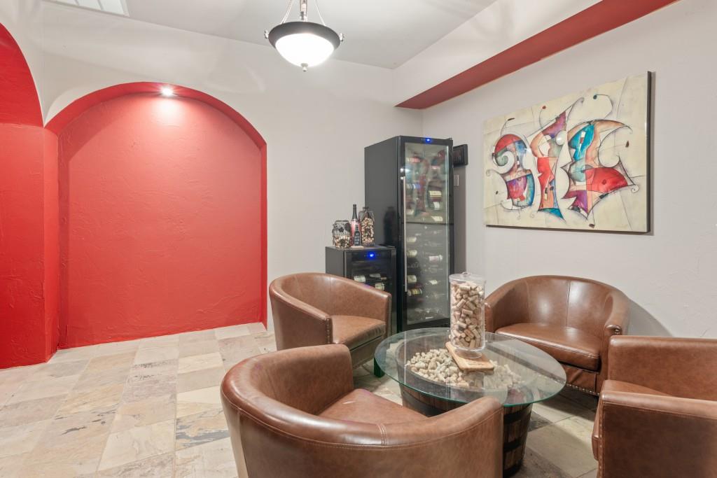 305 Breckenridge Court