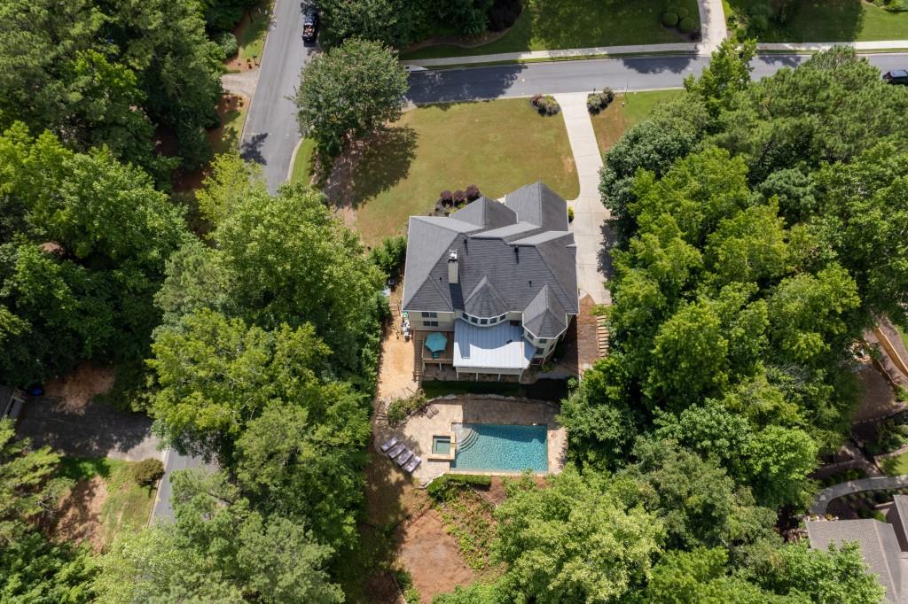 305 Breckenridge Court