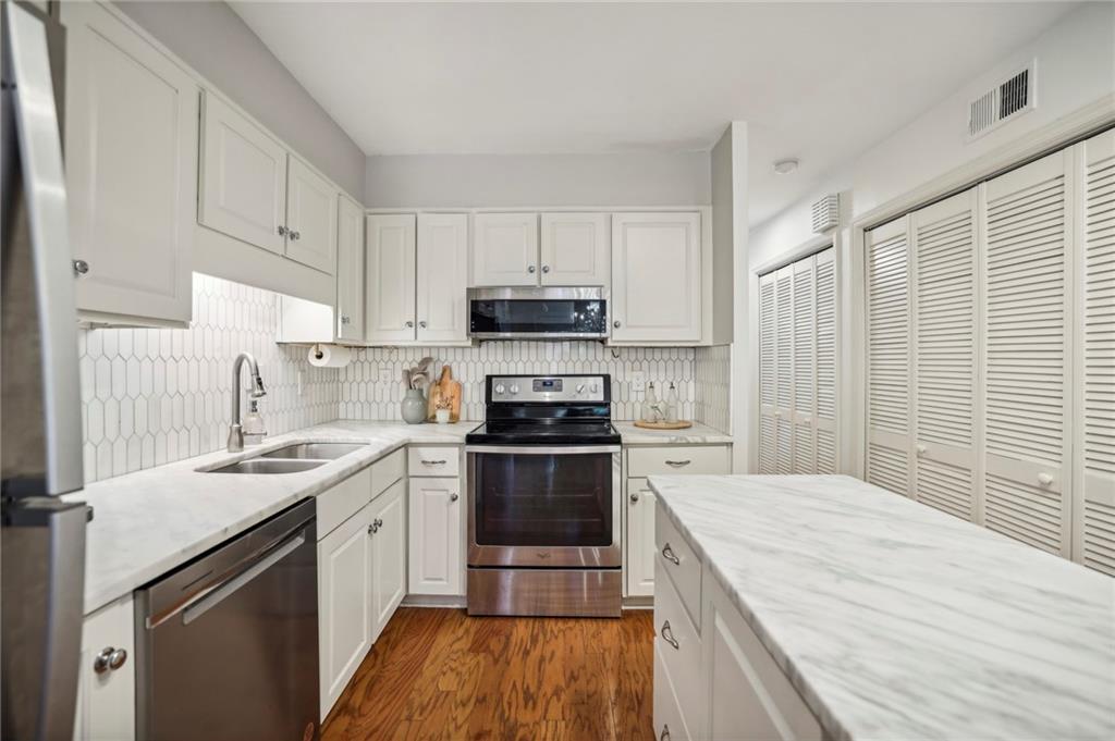 4101 Club Drive Unit 1