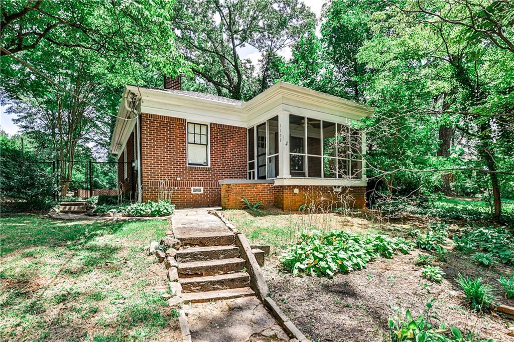 1132 Woodland Avenue SE