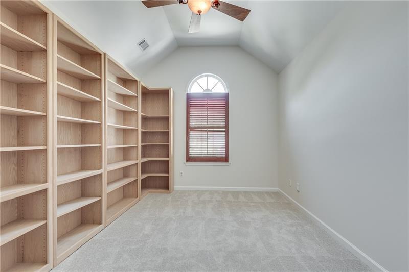 2702 Glenrose Hill