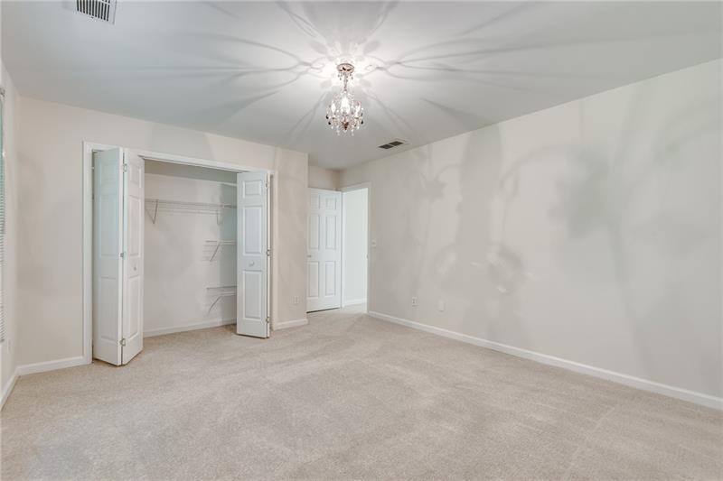 2702 Glenrose Hill