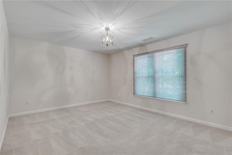 2702 Glenrose Hill