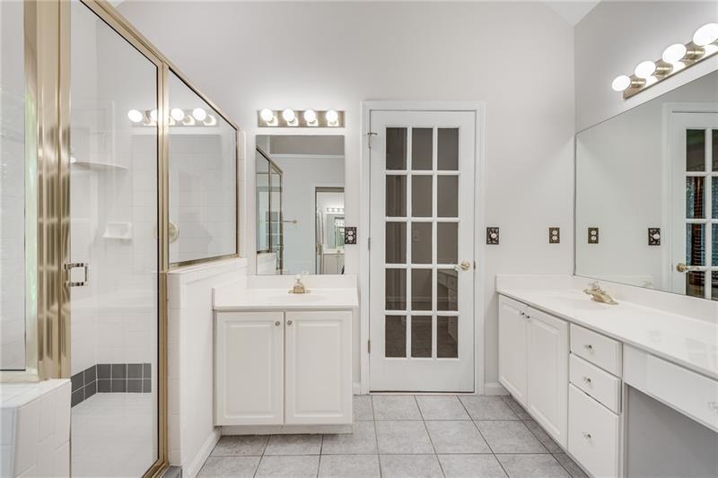 2702 Glenrose Hill