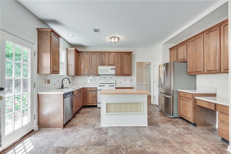 2702 Glenrose Hill