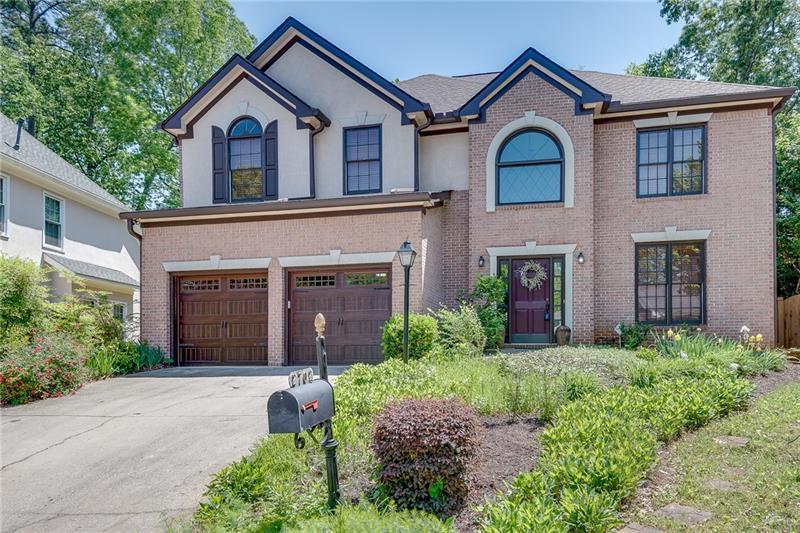 2702 Glenrose Hill