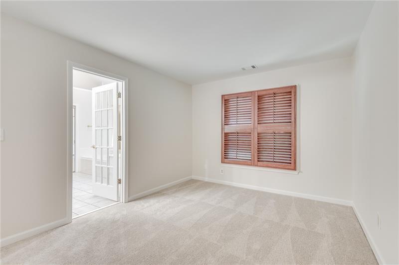 2702 Glenrose Hill