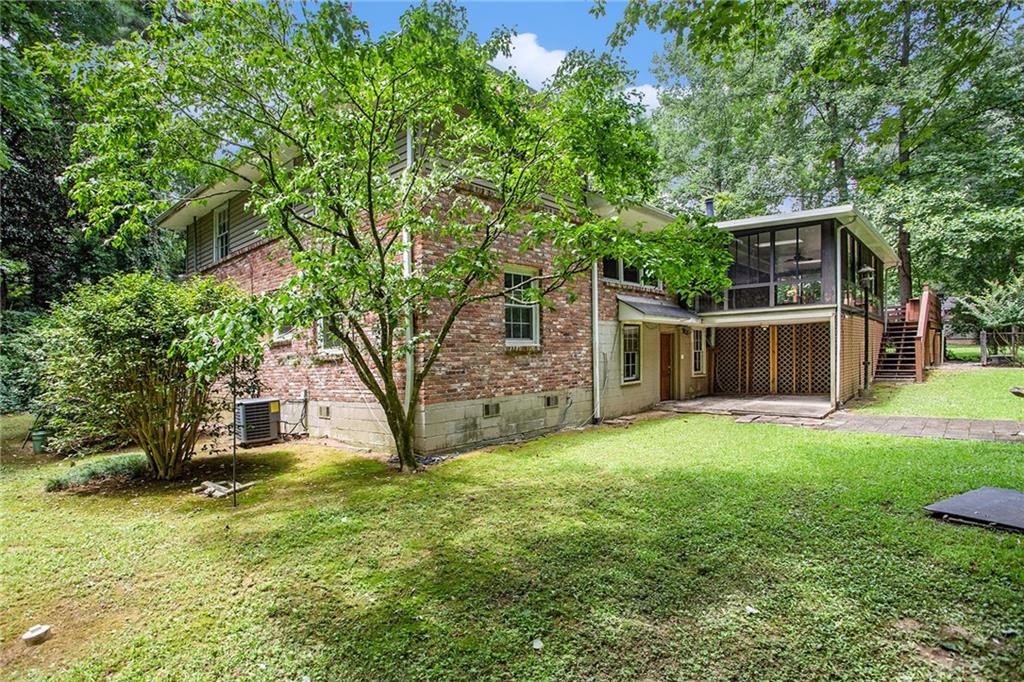 1768 Briarlake Circle