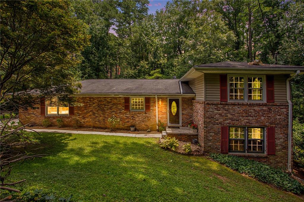 1768 Briarlake Circle
