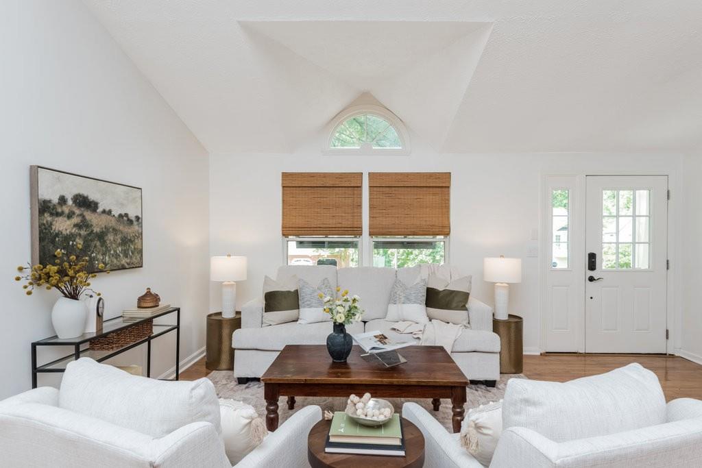 1215 Taylor Oaks Drive