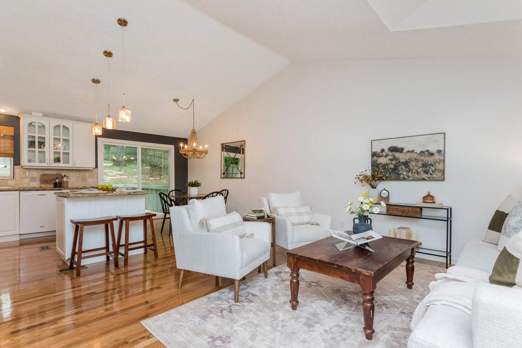 1215 Taylor Oaks Drive
