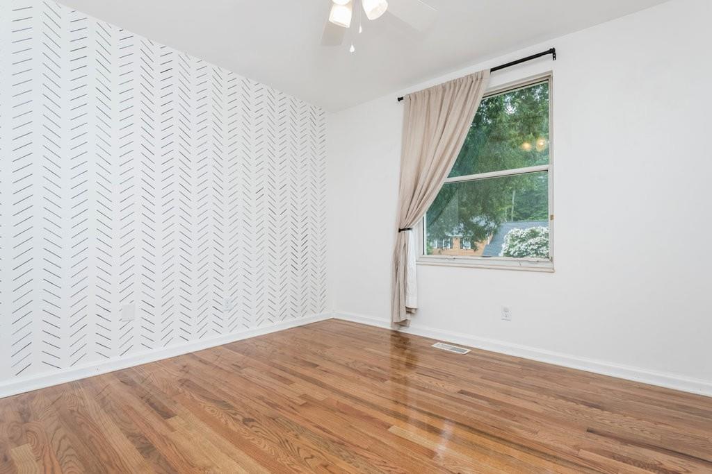 1215 Taylor Oaks Drive