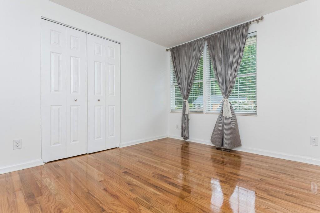 1215 Taylor Oaks Drive