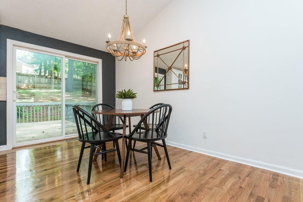 1215 Taylor Oaks Drive