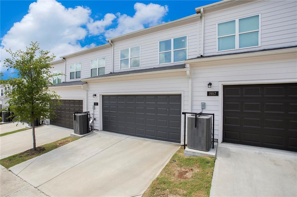 1961 James Red Moore Boulevard