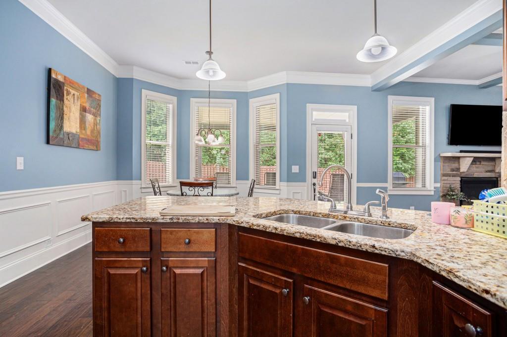 3713 Bayberry