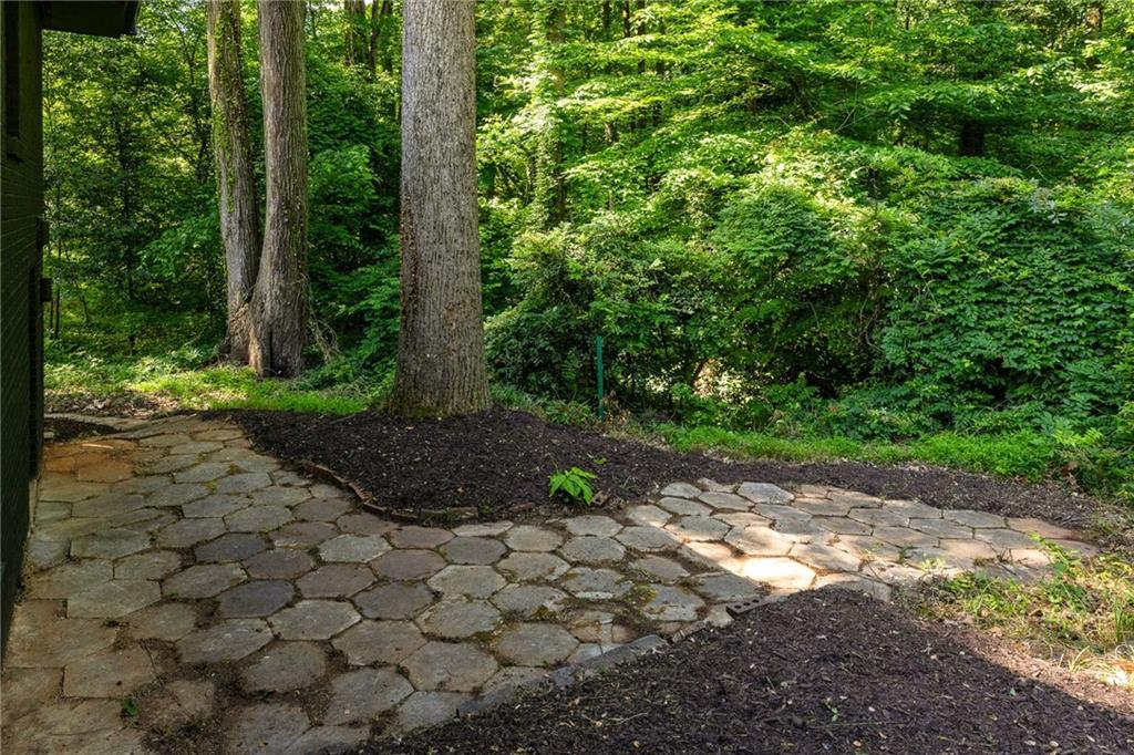 2235 Beecher Circle SW