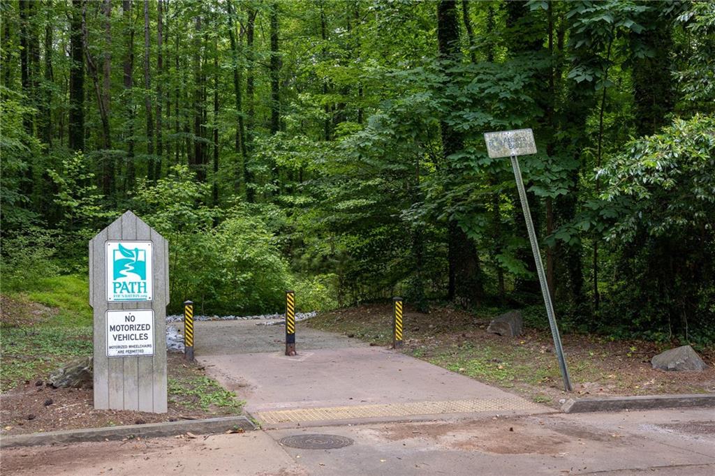 2235 Beecher Circle SW