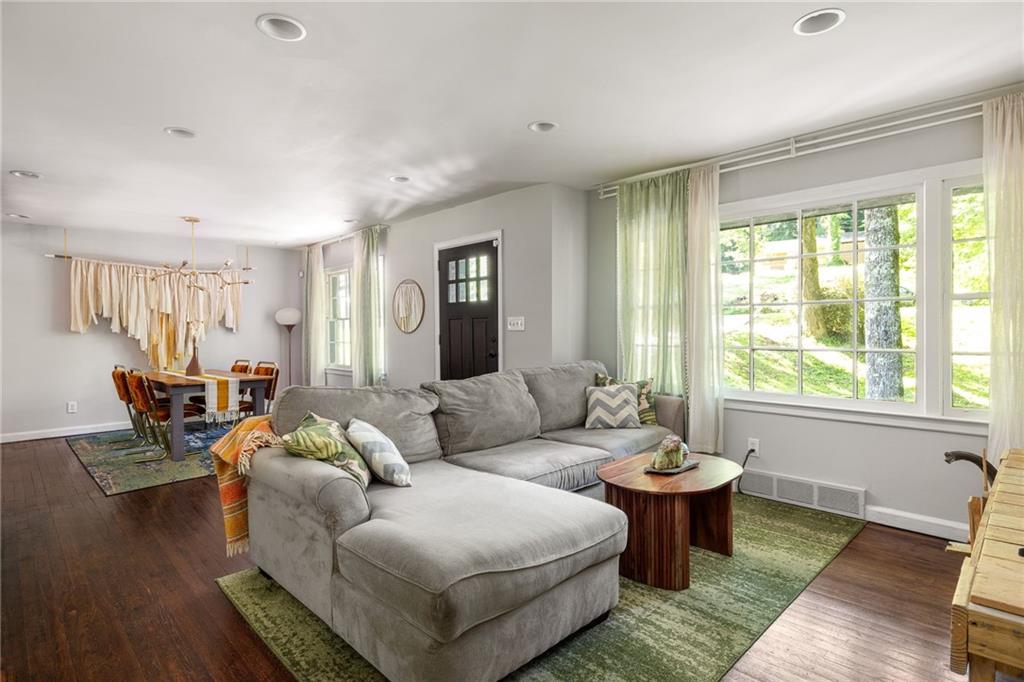 2235 Beecher Circle SW