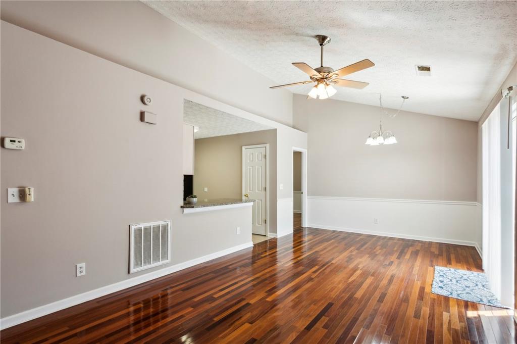 1322 Yorkshire Lane