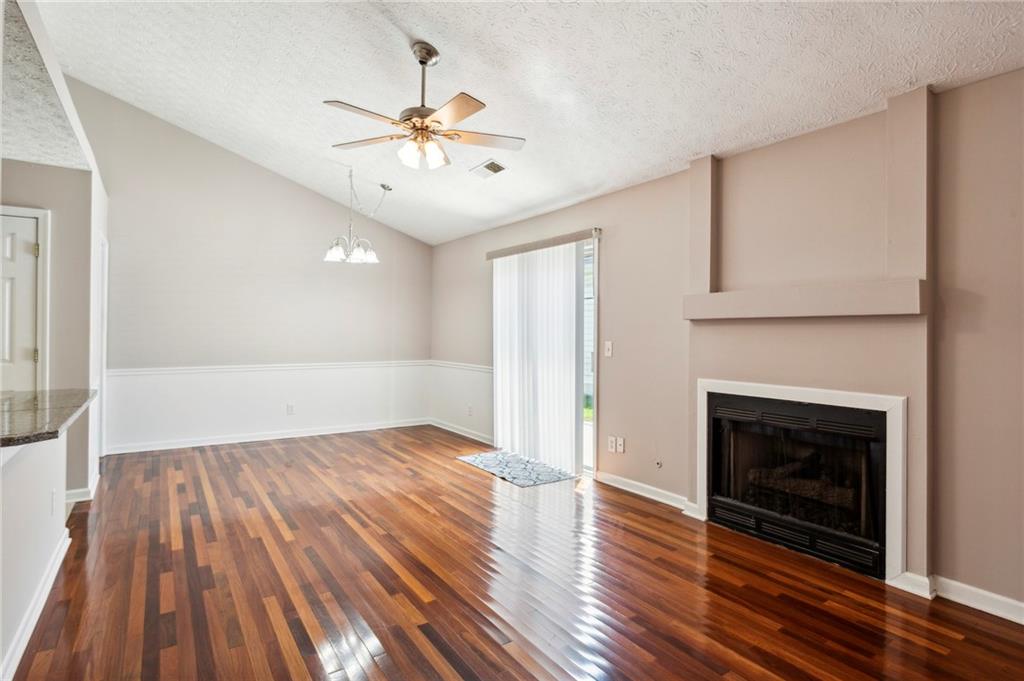 1322 Yorkshire Lane