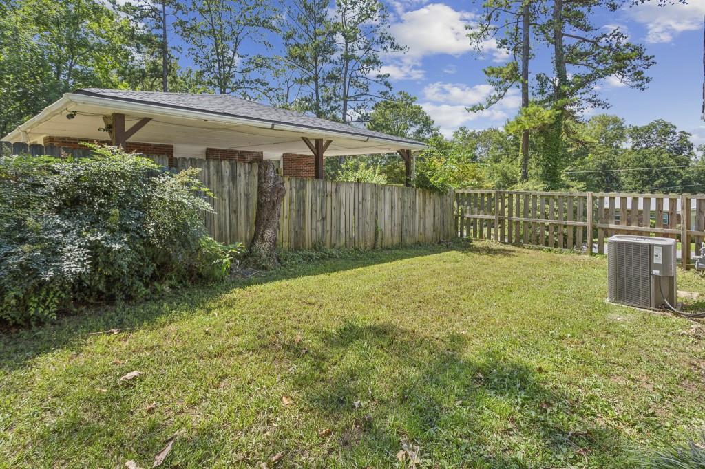 1086 Azalea Circle