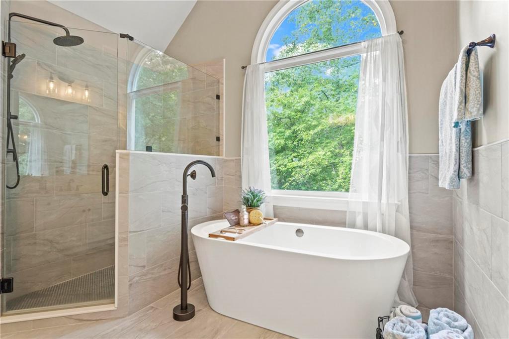 225 Glen Royal Court