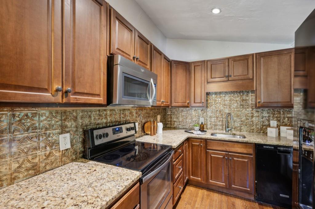 1349 Skylark Drive