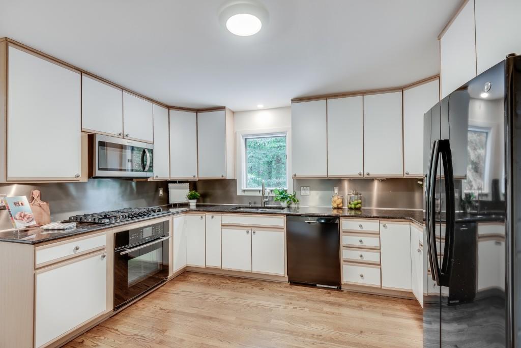 1618 Springbrook Court