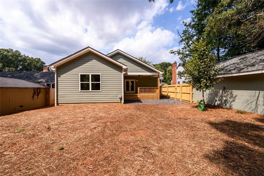 416 Lynnhaven Drive SW