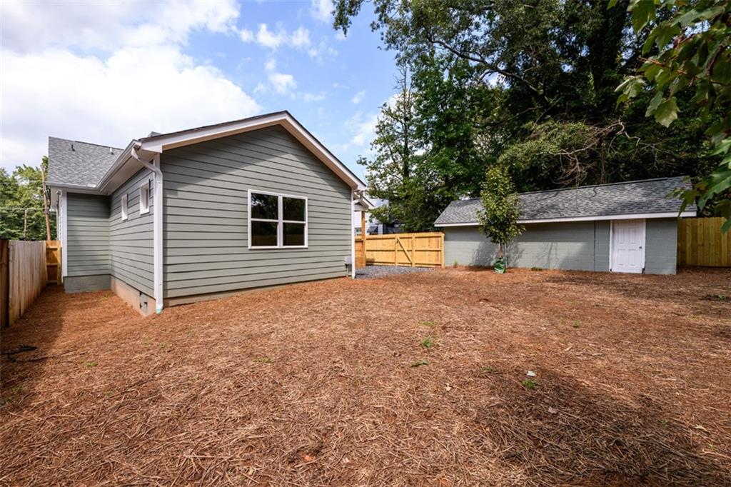 416 Lynnhaven Drive SW
