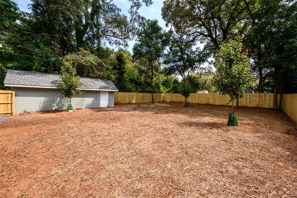 416 Lynnhaven Drive SW