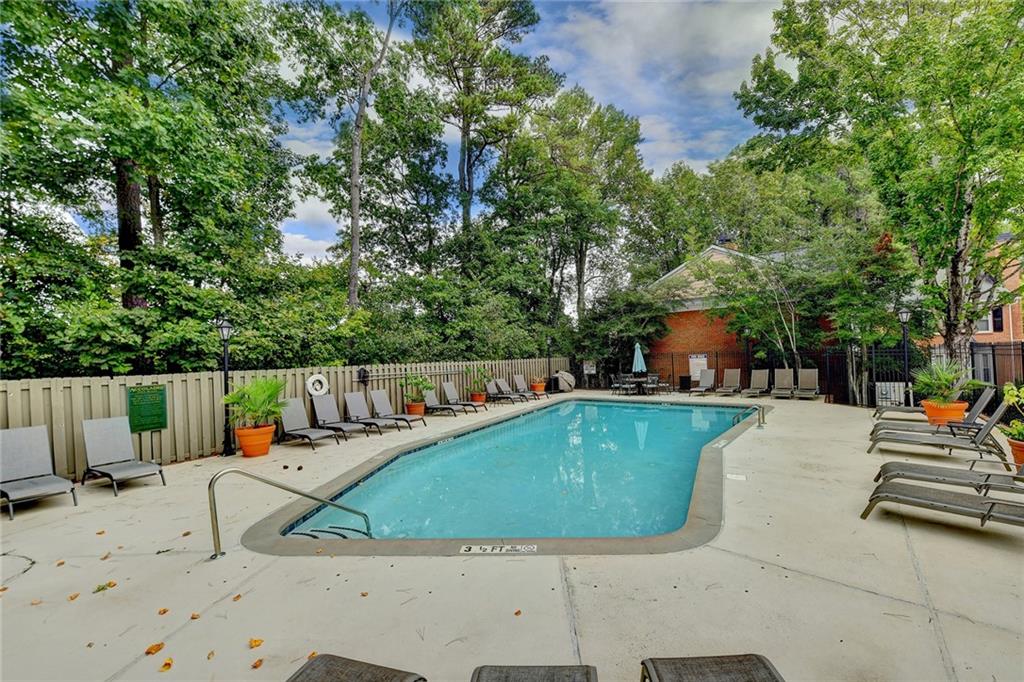 7500 Roswell Road Unit 65