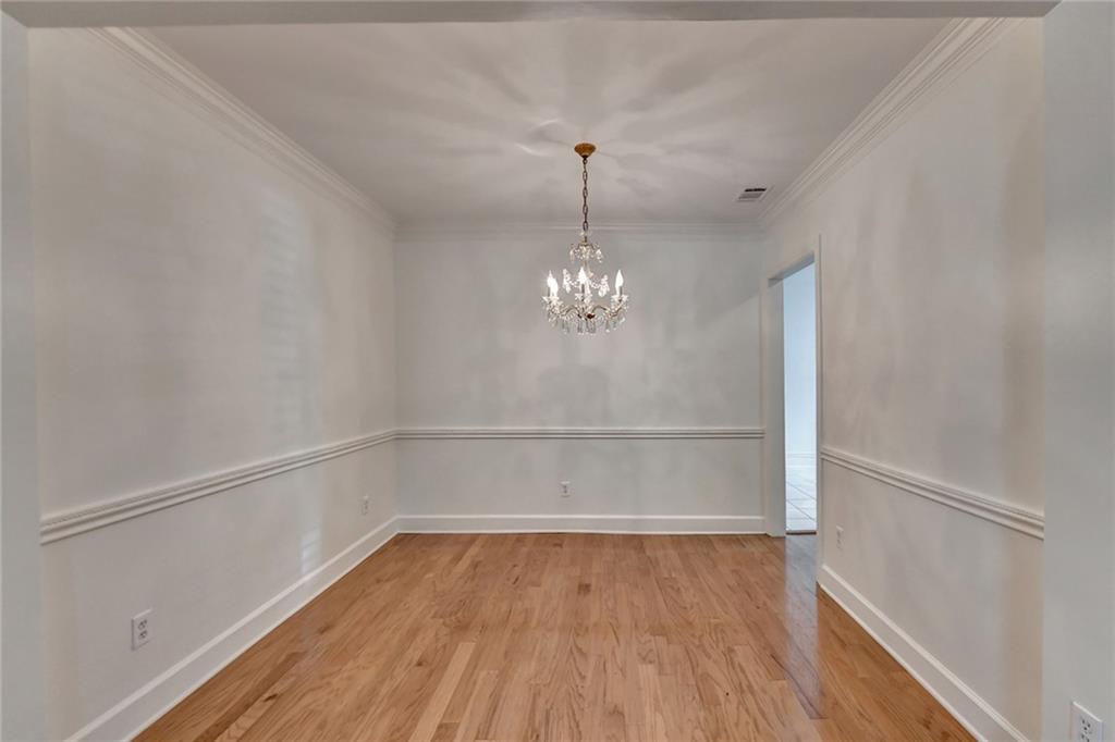 7500 Roswell Road Unit 65