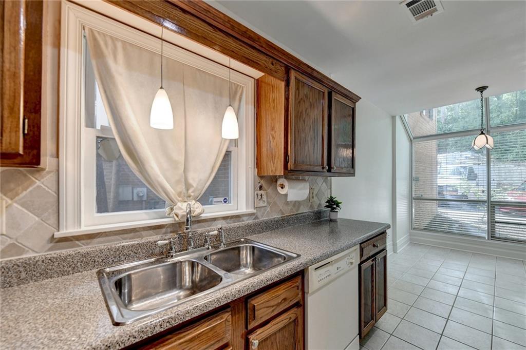 7500 Roswell Road Unit 65