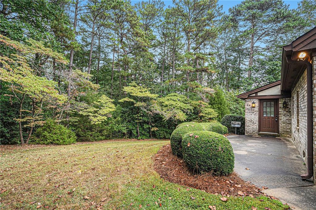 1720 TILLING Way