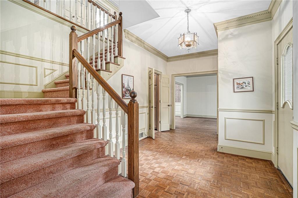 1720 TILLING Way