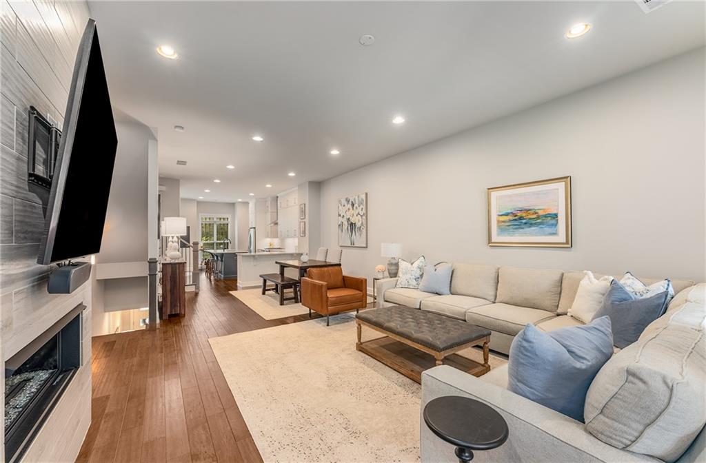 4334 Parkside Place