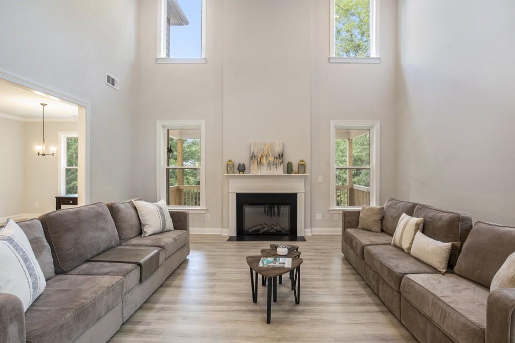 7570 Sunridge