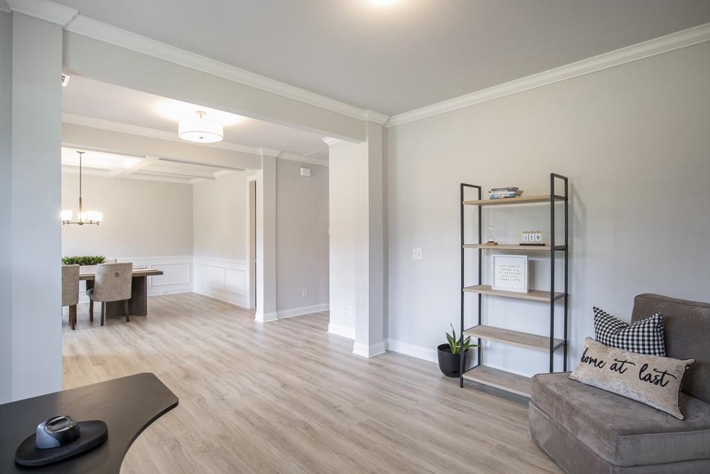 7570 Sunridge