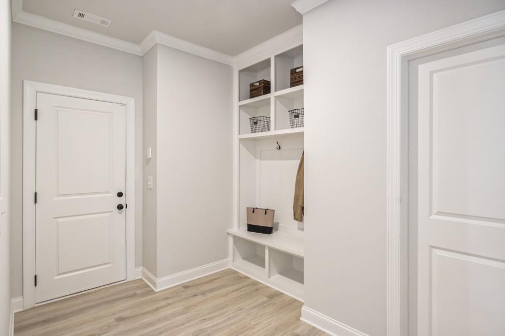 7570 Sunridge