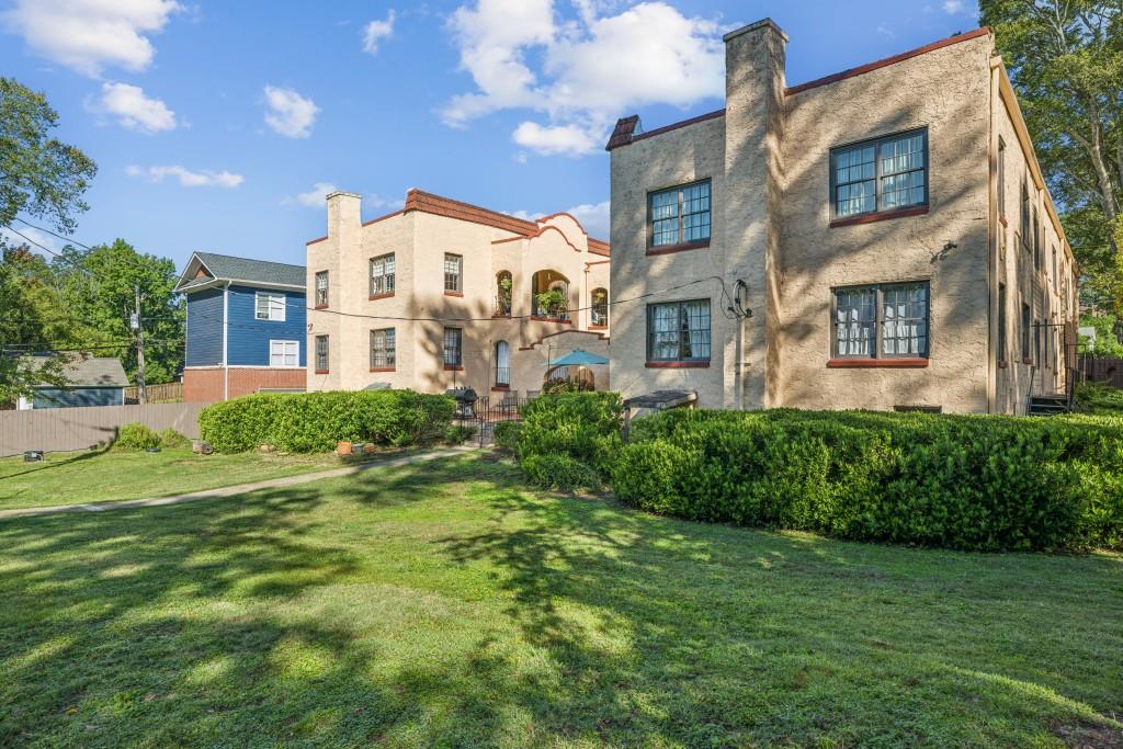 301 Avenue SE Unit 1
